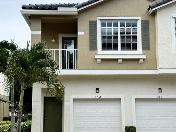 3051 SE Lexington Lakes Drive, Unit 202, Stuart, FL 34994