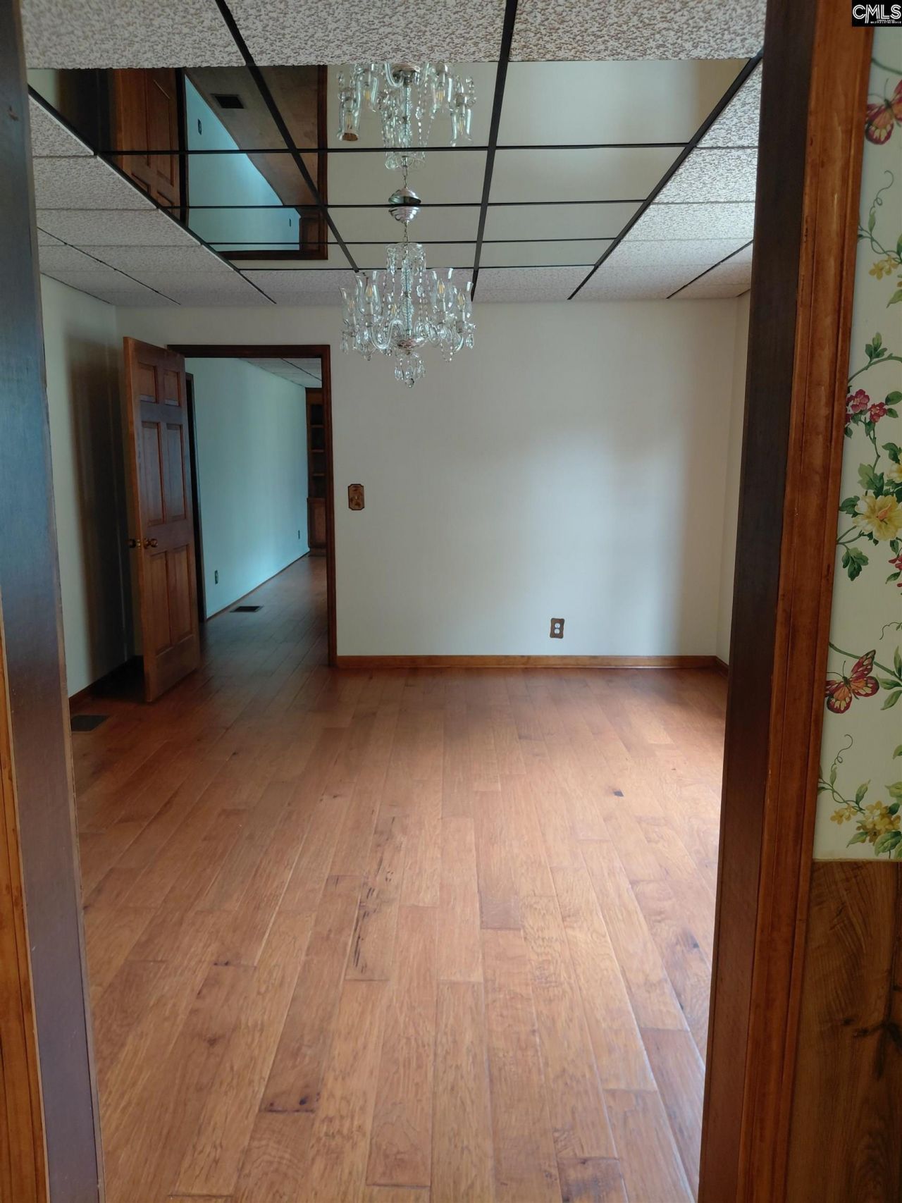 6810 Satchelford Road Photo 14