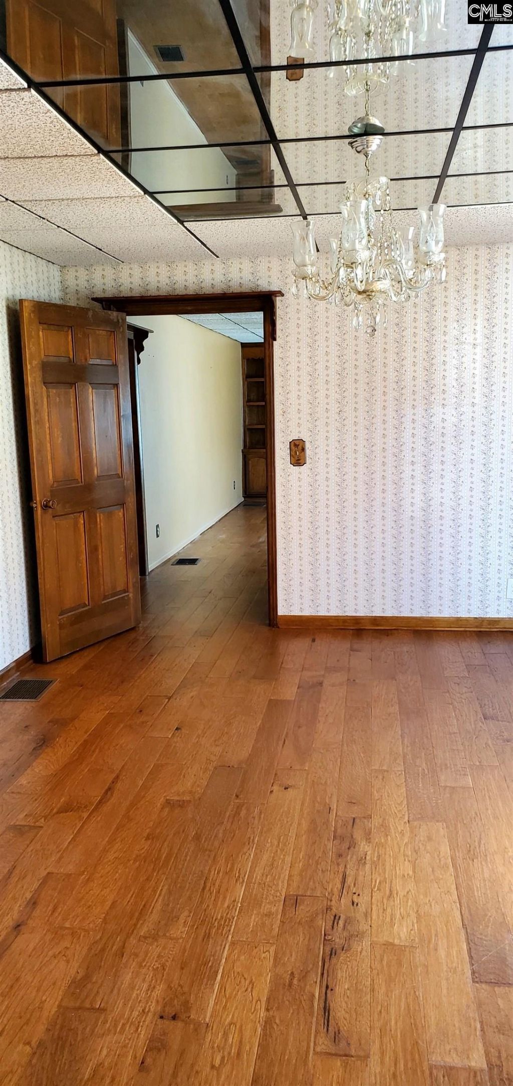 6810 Satchelford Road Photo 19