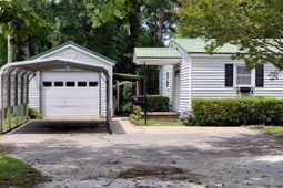 6810 Satchelford Road photo 4