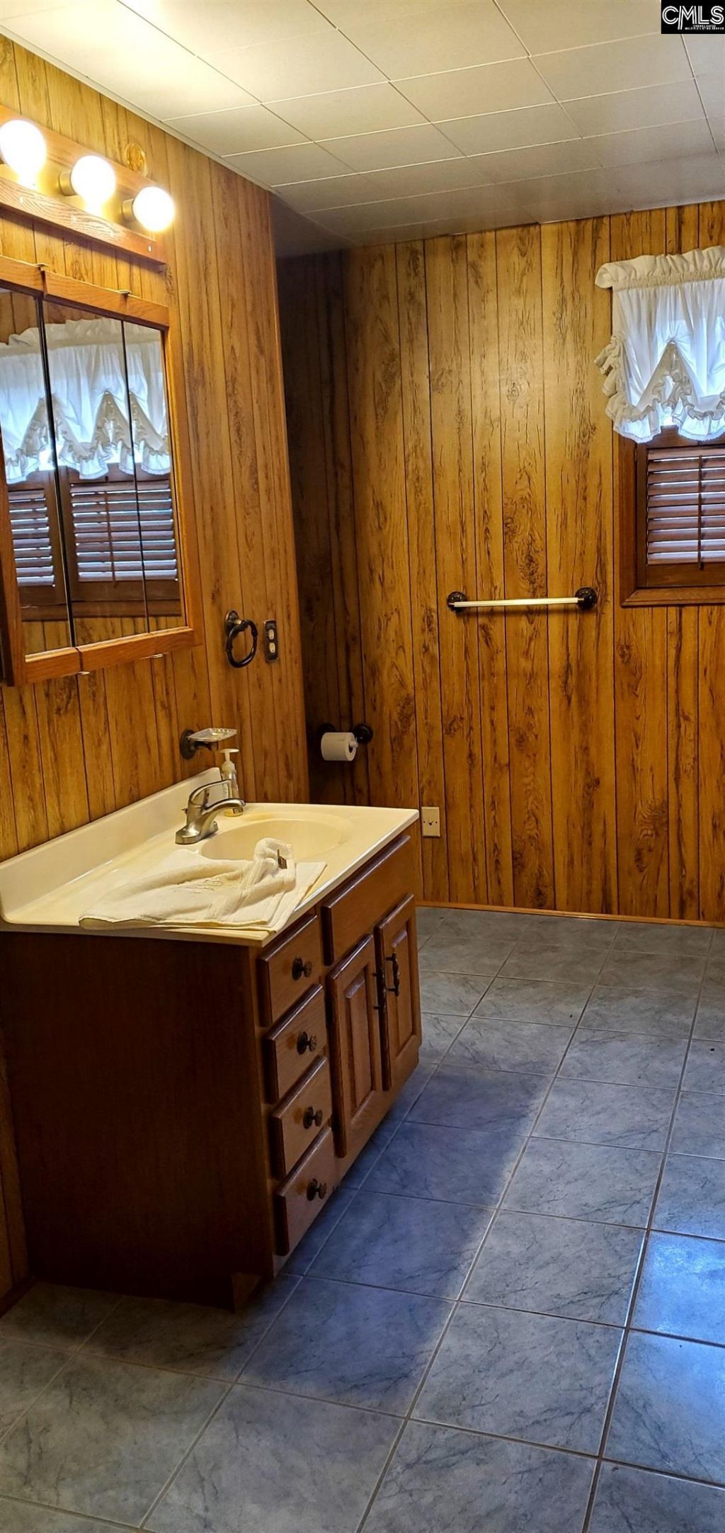 6810 Satchelford Road Photo 21