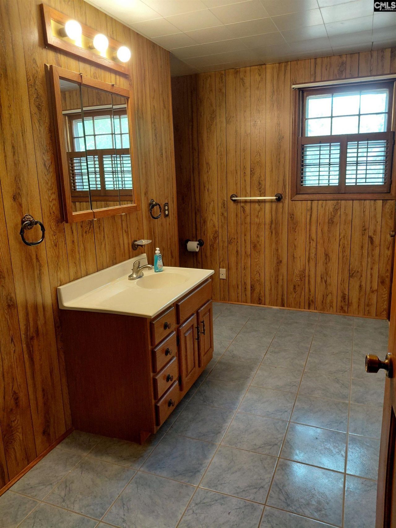 6810 Satchelford Road Photo 22
