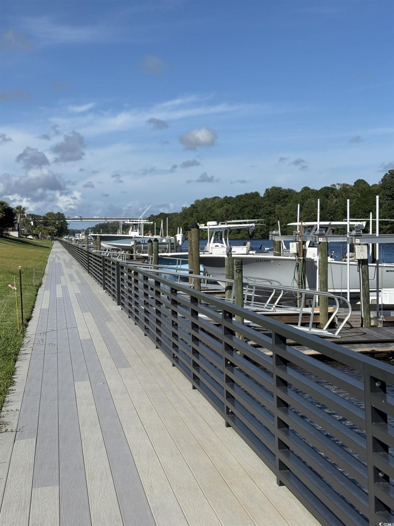 450 Harbour View Dr. Photo 13