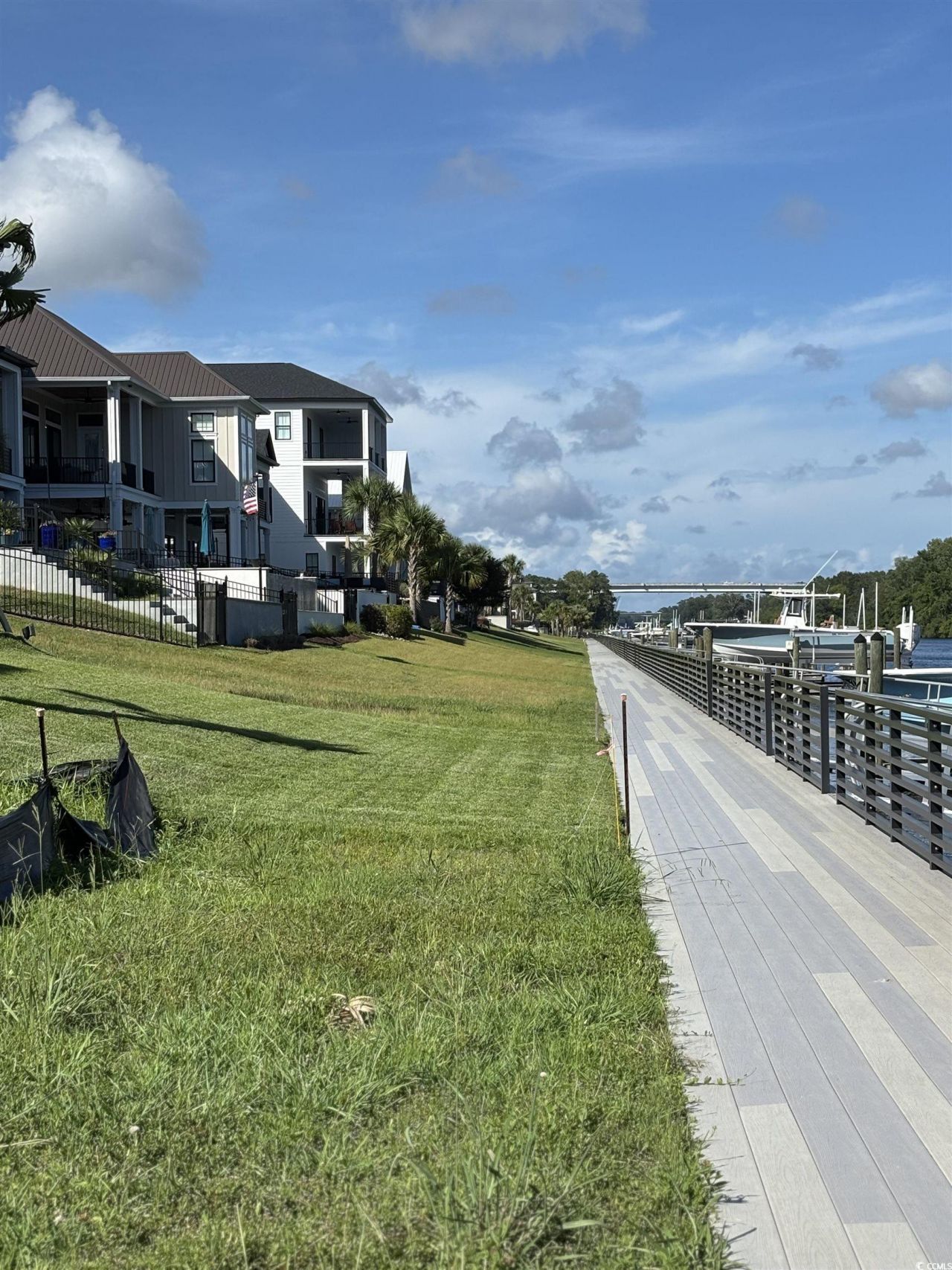 450 Harbour View Dr. Photo 14