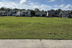 450 Harbour View Dr. photo 4