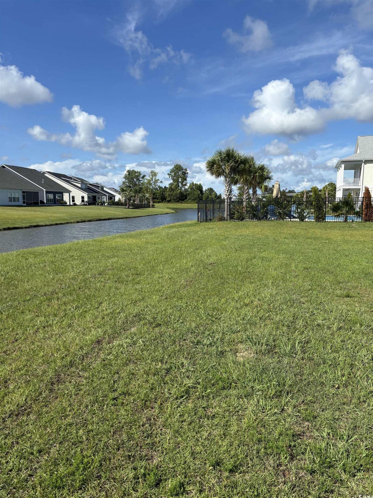 450 Harbour View Dr. Photo 8