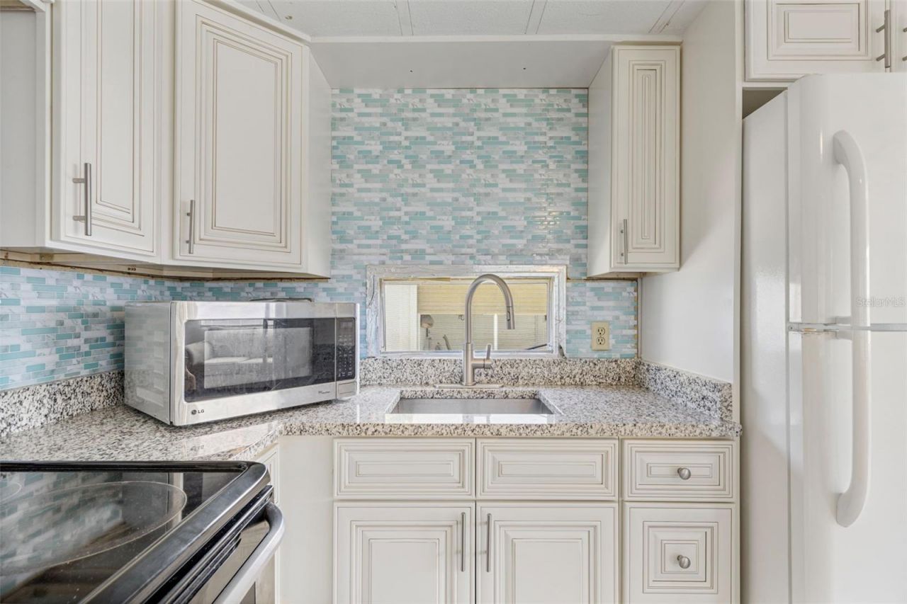 2312 17th Street Court W, Bradenton, FL 34205 Photo