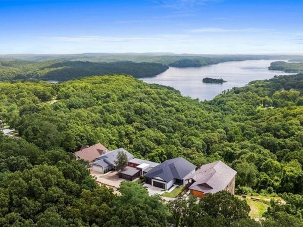 9192 N Park Road, Rogers, AR 72756