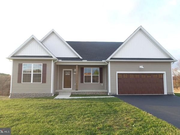 310 STEEPLE VIEW DRIVE, Unit 18, HANOVER, PA 17331