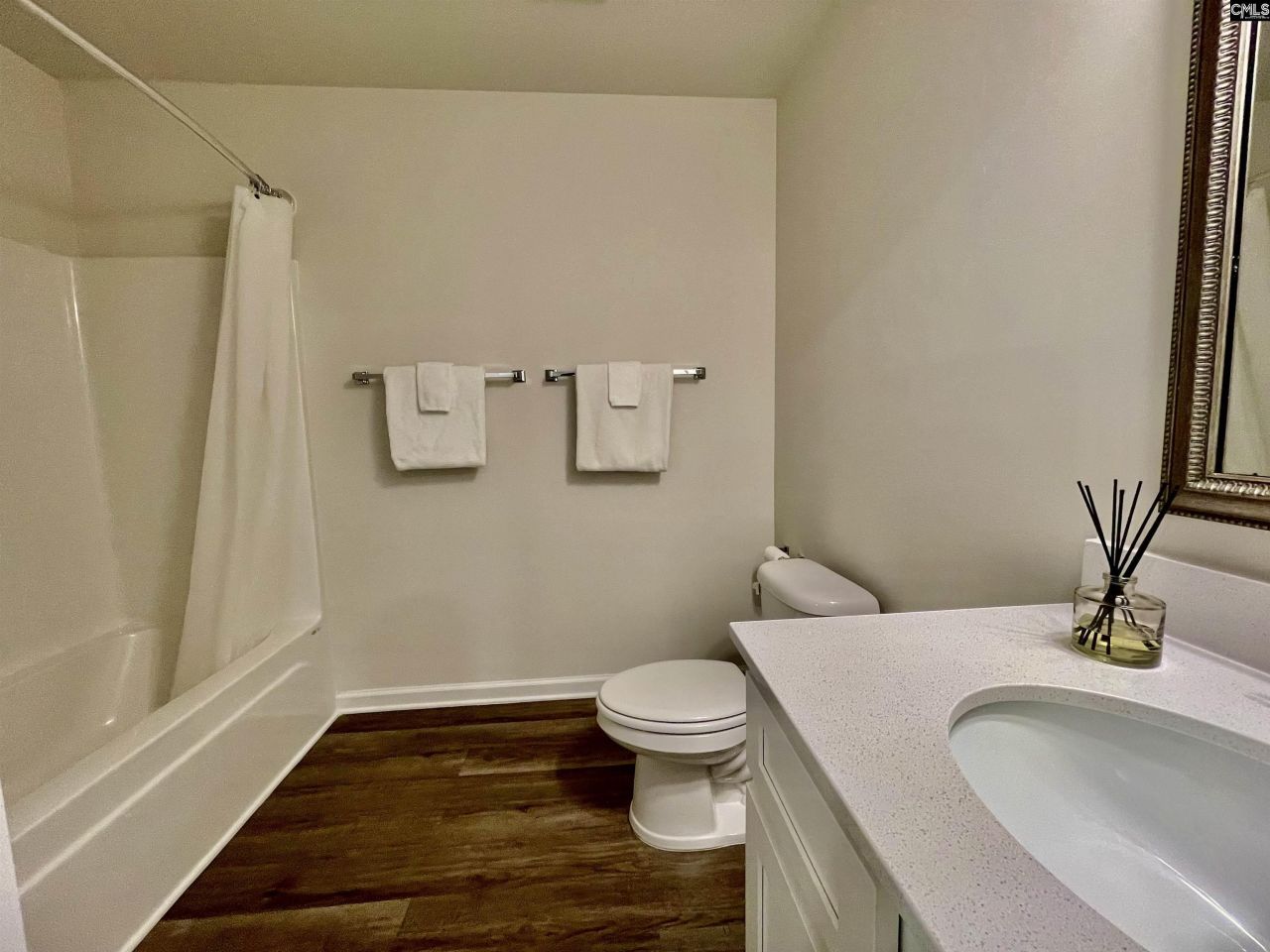 605 Bronze Fantail Run Photo 37