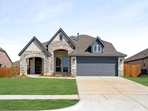 4 Covey Lane, Sanger, TX 76266