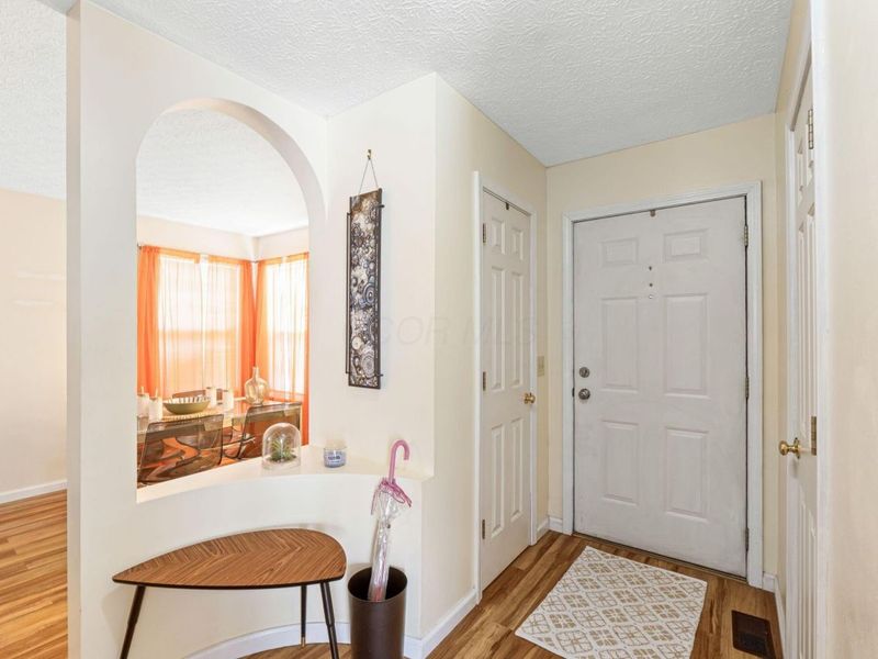 5052 Bressler Drive, Hilliard, OH 43026 Photo 10