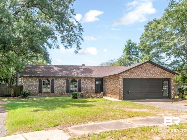 5805 HOLLY HILL Court, Mobile, AL 36609