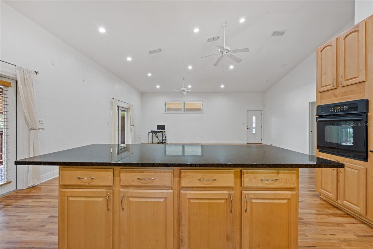 1950 NW 19th Street, Crystal River, FL 34428 Photo