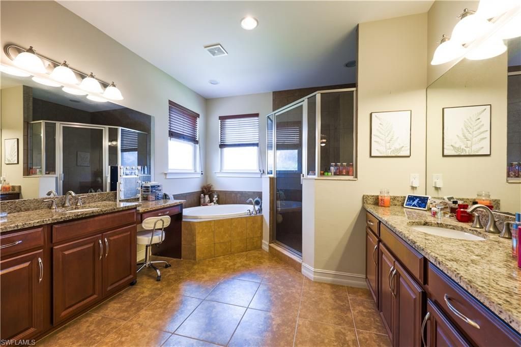 3330 Banyon Hollow Loop, North Fort Myers, FL 33903 Photo