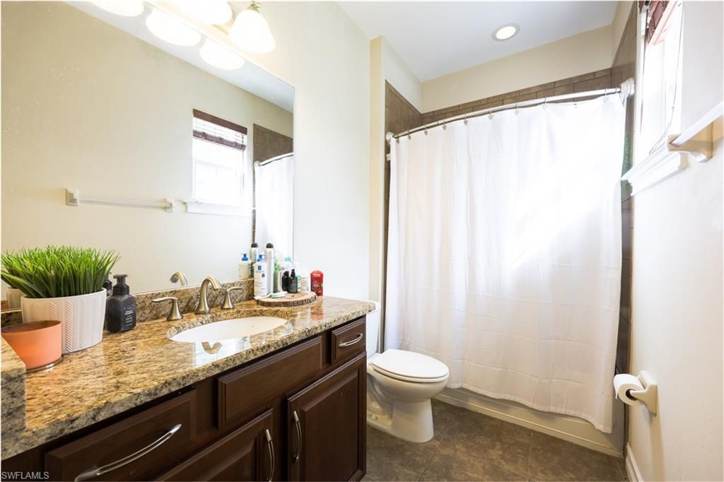 3330 Banyon Hollow Loop, North Fort Myers, FL 33903 Photo