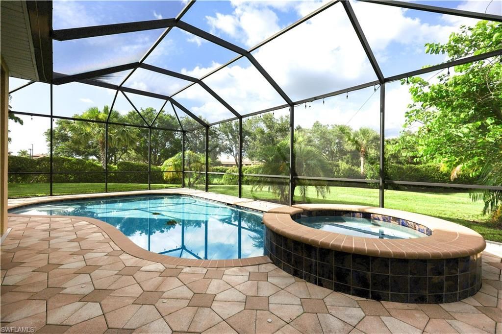 3330 Banyon Hollow Loop, North Fort Myers, FL 33903 Photo