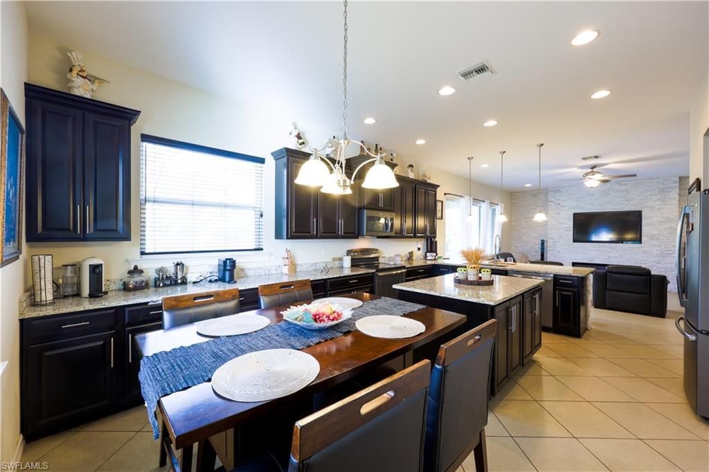 3330 Banyon Hollow Loop, North Fort Myers, FL 33903 Photo