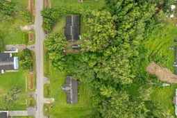 8 Clair Street photo 4