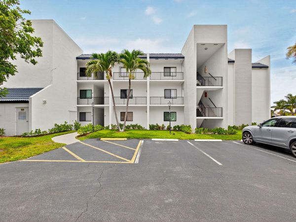 1605 S Us Highway 1, Unit 202v6, Jupiter, FL 33477