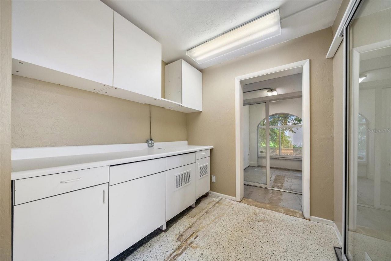 4242 Mcintosh Lane, Sarasota, FL 34232 Photo