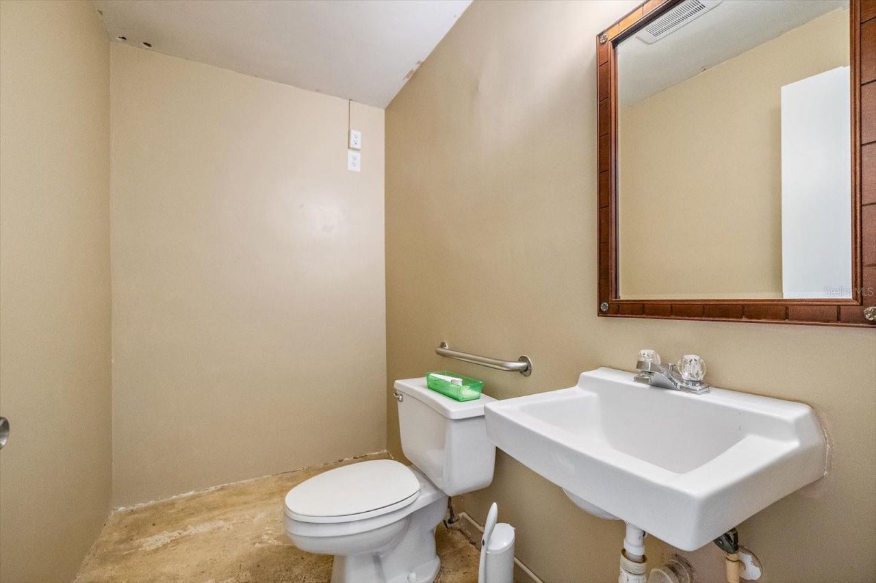 4242 Mcintosh Lane, Sarasota, FL 34232 Photo