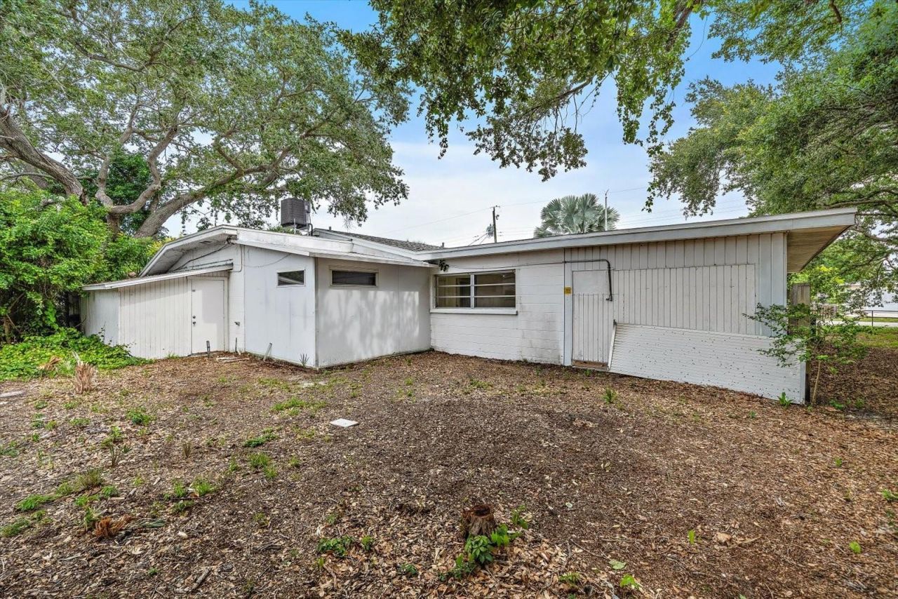 4242 Mcintosh Lane, Sarasota, FL 34232 Photo