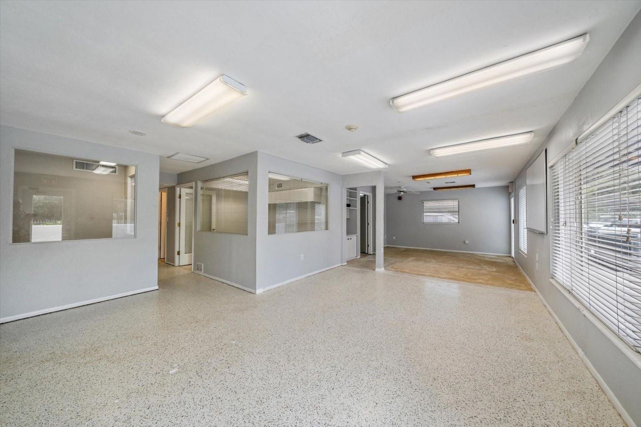 4242 Mcintosh Lane, Sarasota, FL 34232 Photo