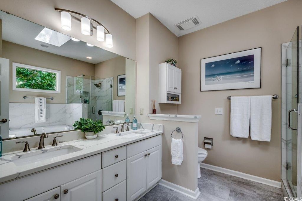 1831 Spinnaker Dr. Photo 13