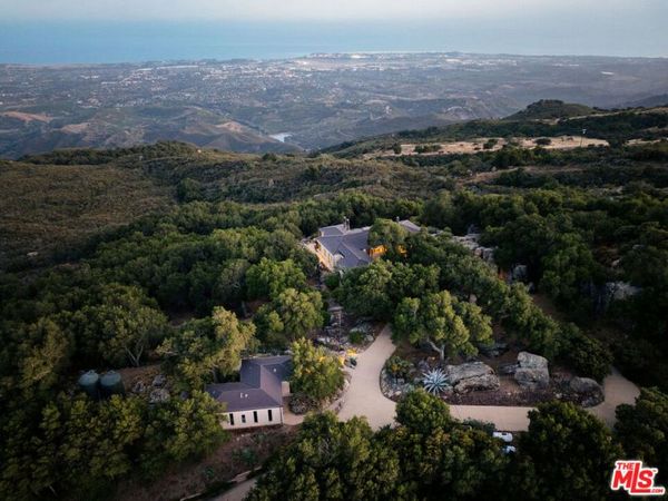 5651 W Camino Cielo, Santa Barbara, CA 93105