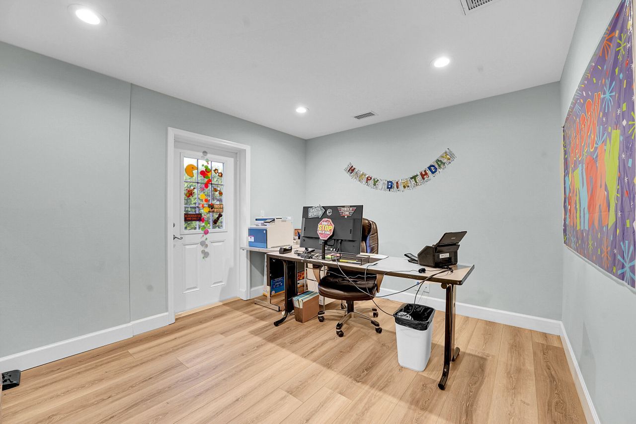 101 SE Martin Luther King Jr Boulevard, Stuart, FL 34994 Photo