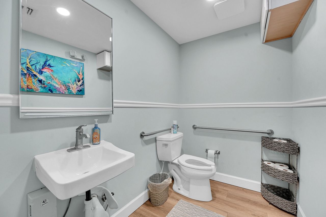 101 SE Martin Luther King Jr Boulevard, Stuart, FL 34994 Photo