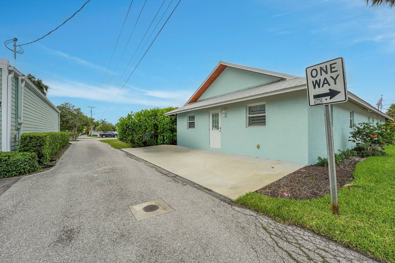 101 SE Martin Luther King Jr Boulevard, Stuart, FL 34994 Photo