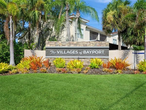 10422 LA MIRAGE COURT, TAMPA, FL 33615