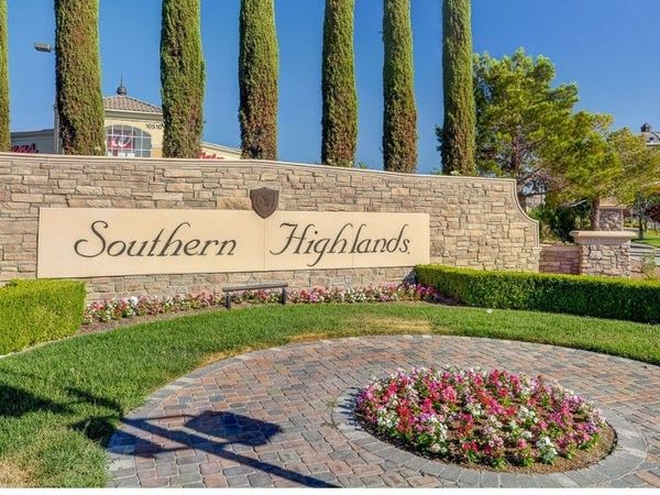 12 Pebble Hills Court, Las Vegas, NV 89141