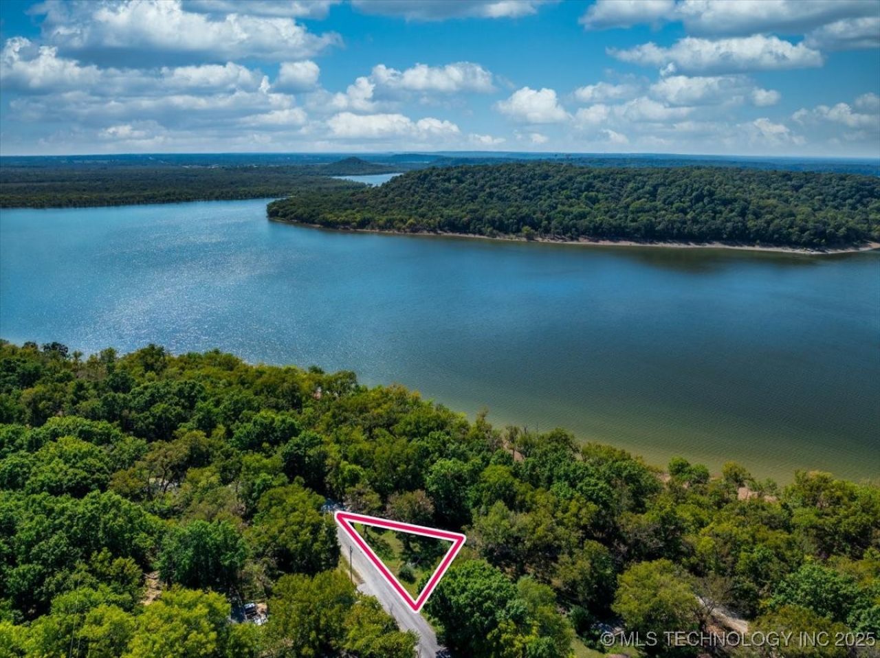 Edgewater Road, Claremore, OK 74017 Main Photo