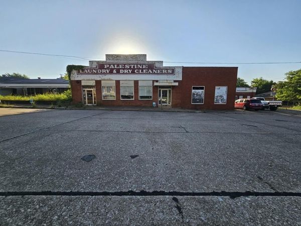 502 N Perry Street, Palestine, TX 75801