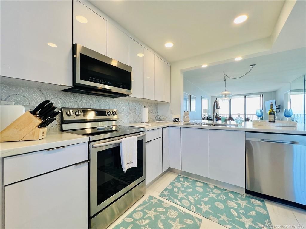 4200 N Highway A1a, Unit 1111, Fort Pierce, FL 34949 Photo