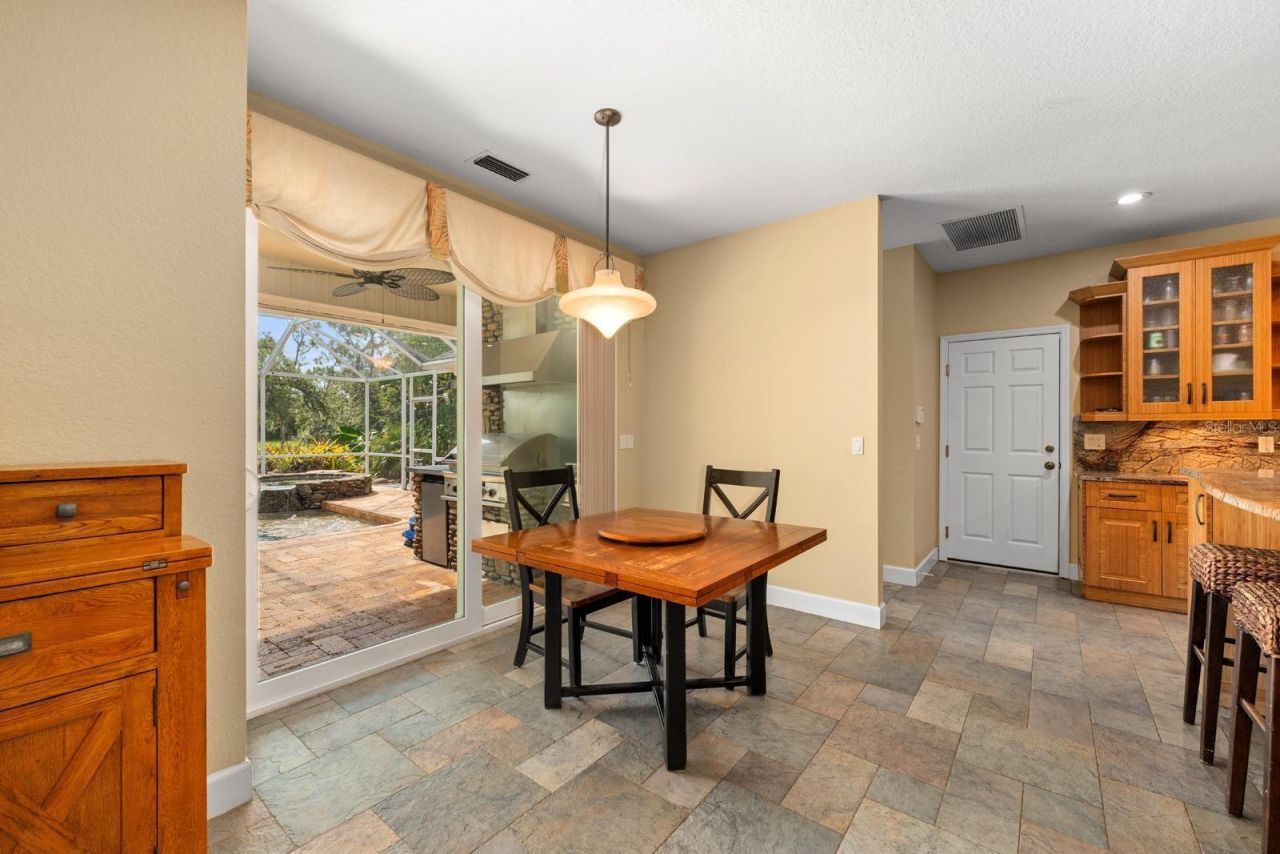 6915 215th Street E, Bradenton, FL 34211 Photo