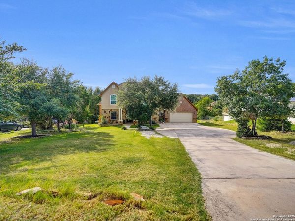 25603 Singing Rain, San Antonio, TX 78260