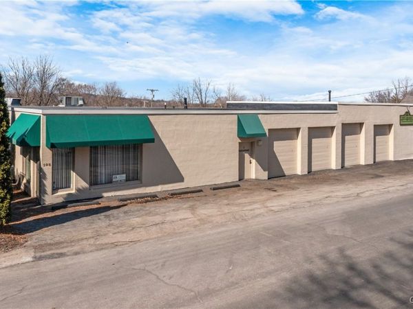 108 Clinton Street, Fayetteville, NY 13066