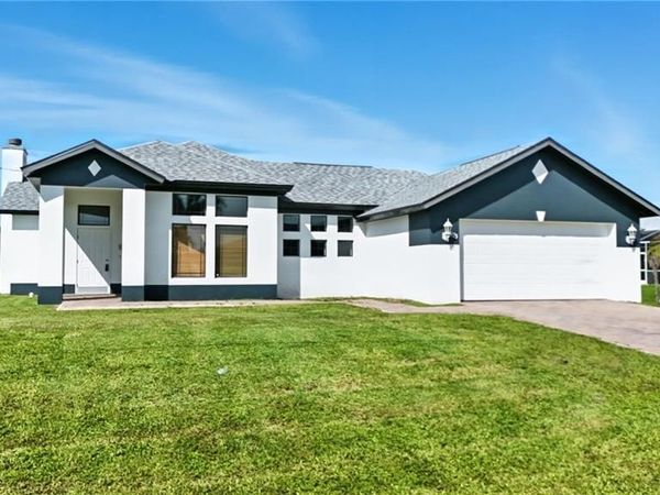 3933 18th ST W, LEHIGH ACRES, FL 33971
