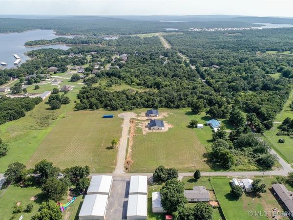 7 Reagan Drive, Eufaula, OK 74432