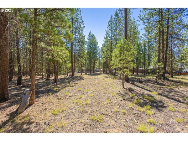 52071 Red Pine, La Pine, OR 97739