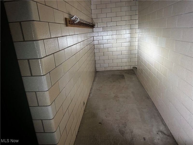 7412 Lawn Avenue, Cleveland, OH 44102 Photo 28