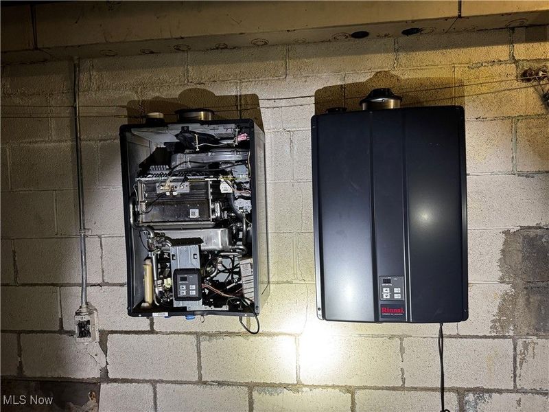 7412 Lawn Avenue, Cleveland, OH 44102 Photo 33