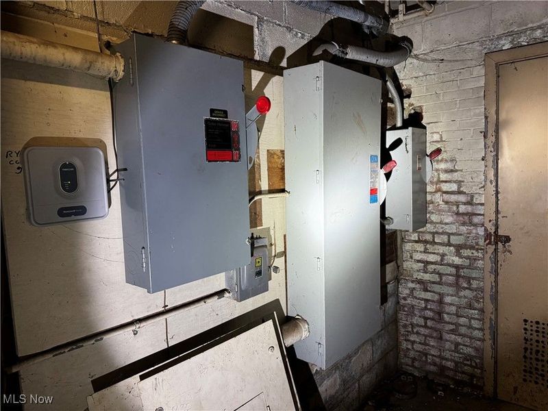 7412 Lawn Avenue, Cleveland, OH 44102 Photo 36