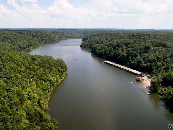 60 Lakefront Court, Defiance, MO 63341