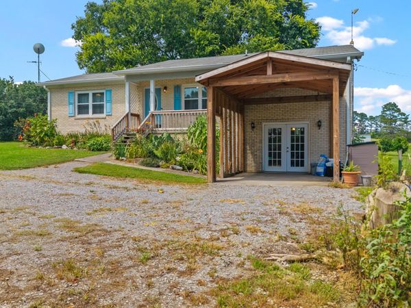 675 Pinhook Rd, Calhoun, TN 37309