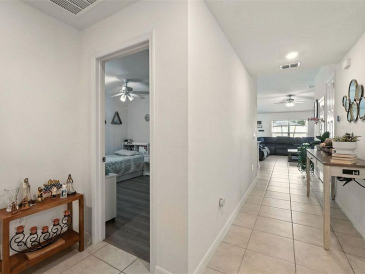3240 Casa Del Rey Avenue, Kissimmee, FL 34746